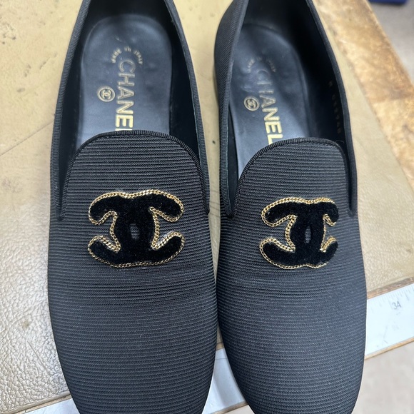 Authentic Chanel Loafers - Extremely good condition! Size 38 - Picture 4 of 5